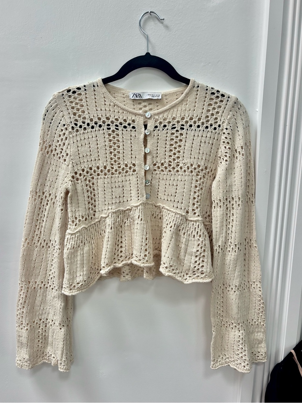 Zara Knit Crochet Peplum Button-Up Cardigan Top Sweater in Cream size S like new